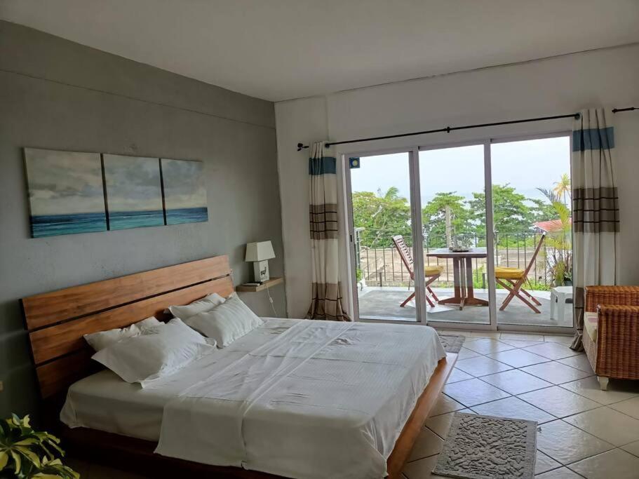 Surf House Holidays Ruisseau Creole Экстерьер фото