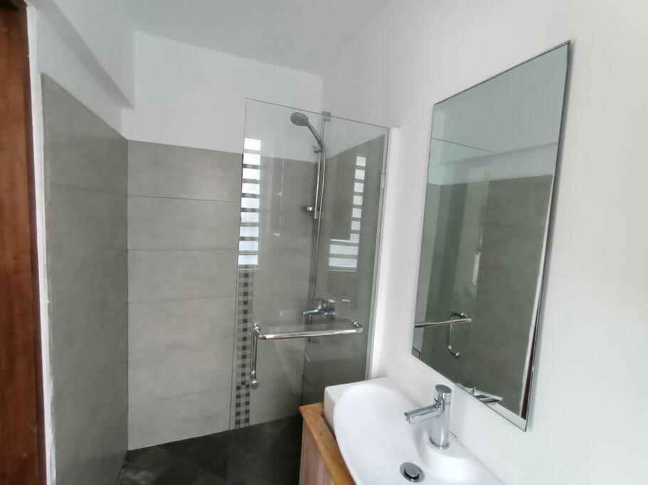 Surf House Holidays Ruisseau Creole Экстерьер фото